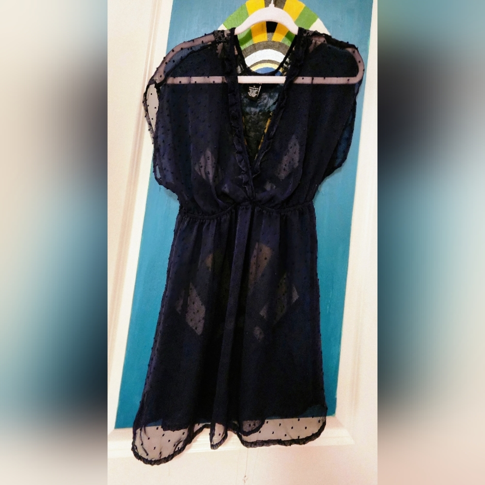 BOHO STYLE Sheer embroidered empire waisted blouse-M
